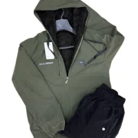 بجامة رجالي مبطنة فرو لون زيتي وأسود قماش برشوت خملي