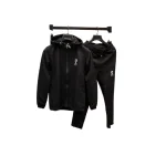 بجامة رجالية براشوت لون أسود تصميم شبابي مع طاقية وسحاب وخامة خفيفة