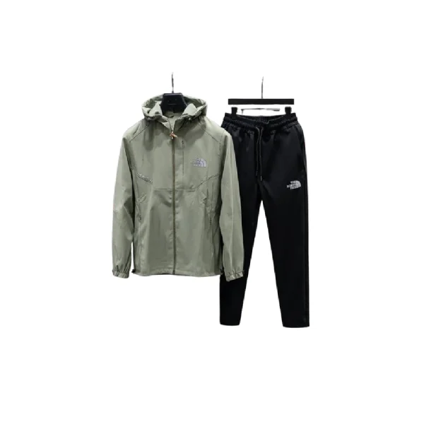 بجامة رجالية براشوت لون بيج فاتح طقم خفيف مع طاقية ورباط خصر